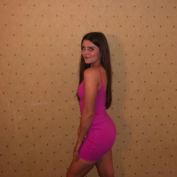 Meet your Posher, Megan - Picture 3 of 6